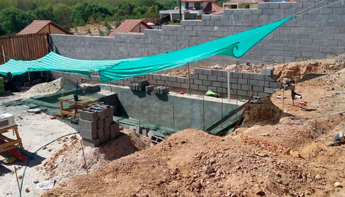 Realizamos Construcciones y Reformas en Toledo y Madrid. Construcción de Piscina de Obra